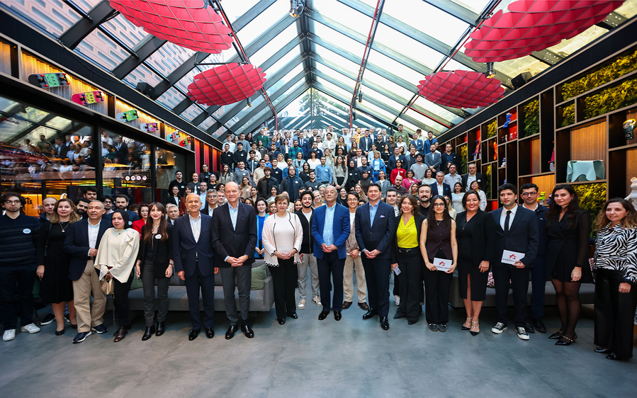 Anadolu Vakf&#x131; Mentorluk Program&#x131;&#x2019;n&#x131;n 13. D&#xF6;nemi A&#xE7;&#x131;l&#x131;&#x15F;&#x131;n&#x131; Ger&#xE7;ekle&#x15F;tirdi!